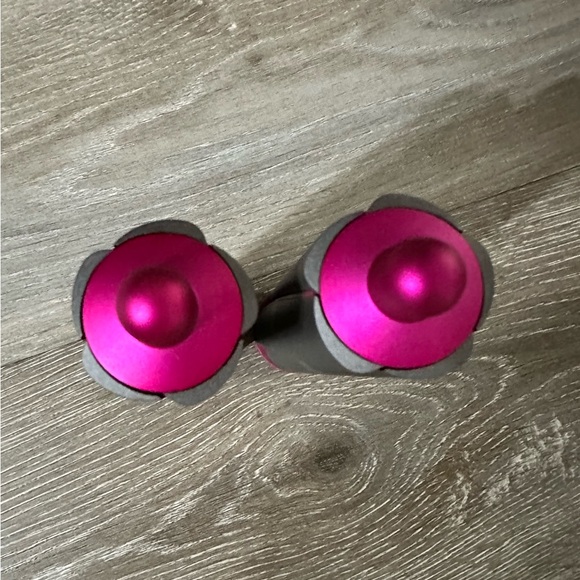 Dyson Airwrap 1.6" (40mm) LONG Barrel - Picture 3 of 5